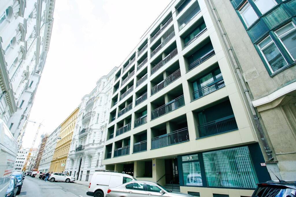 On Karlsplatz Apartment Wien
